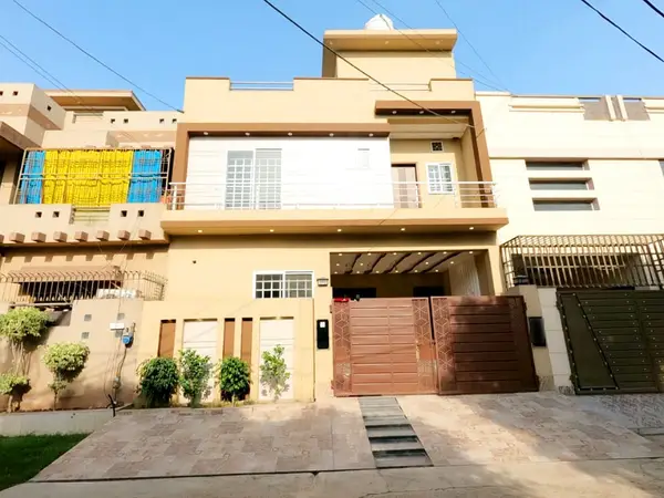 10 Marla Facing Park Block B — 10 Marla in Jubilee Town