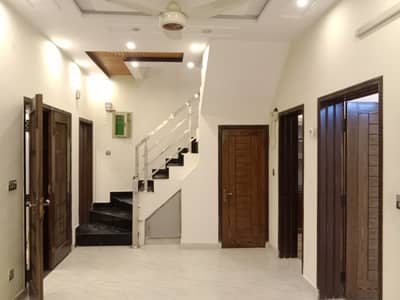 1 Kanal corporate house 6 beds for rent Jubilee Town Block D