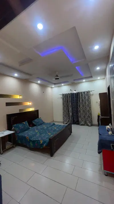 Block A 1 Kanal commercial — excellent location